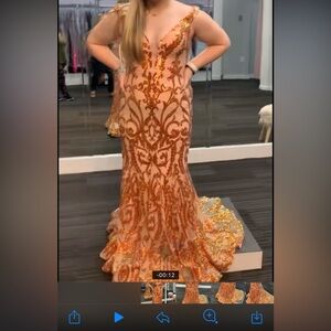 Prom dress never worn